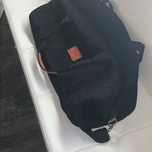 Black Victoria’s Secret travel bag ✨💫